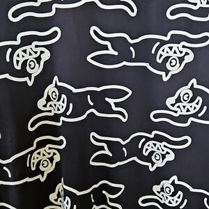 Mens medium tshirt new without tags 100% cotton black with white running dogs